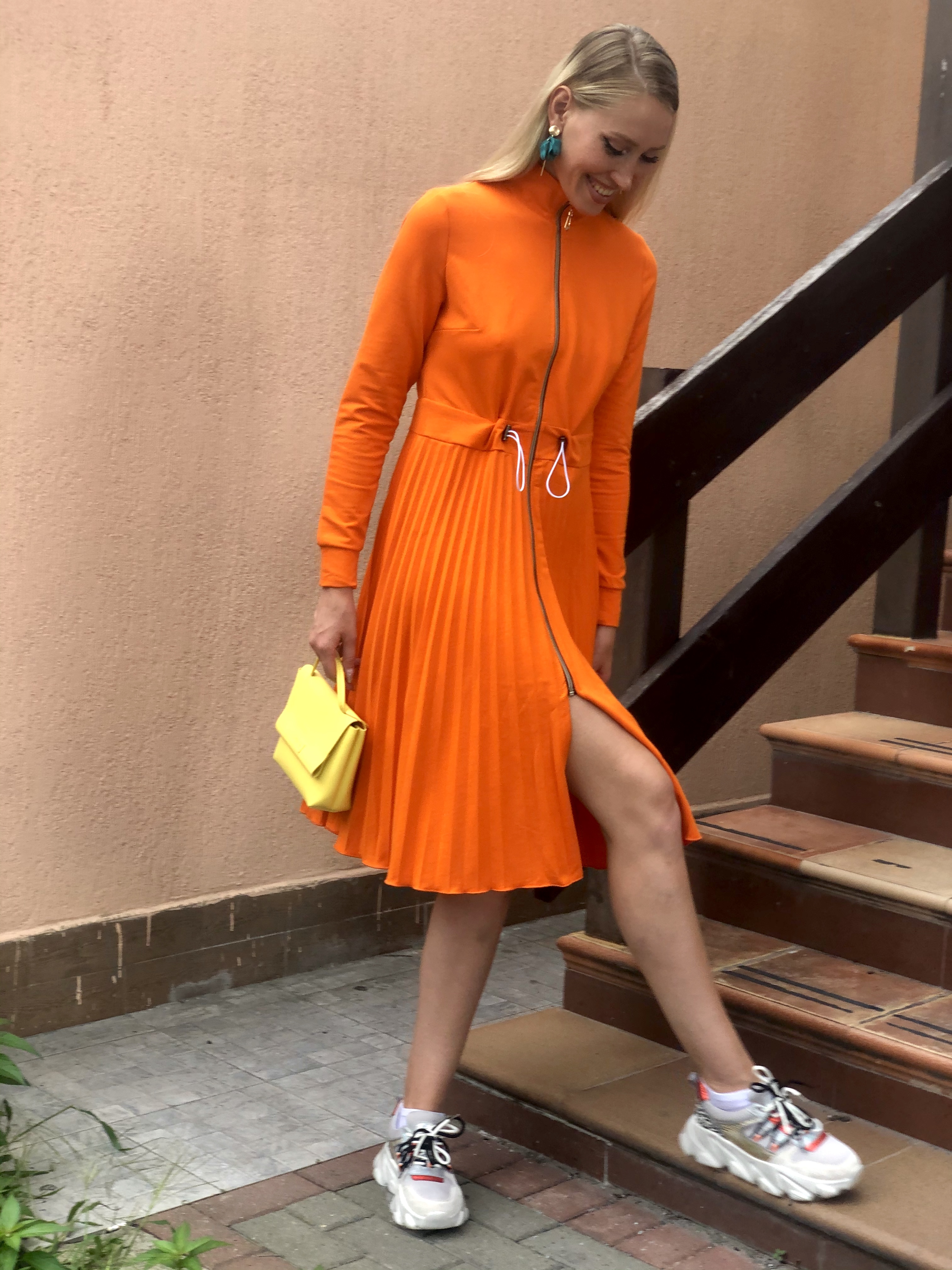 картинка Платье NORMM Молния Полиэстер 100% Кыргызстан [Оранжевый] от магазина Одежда-